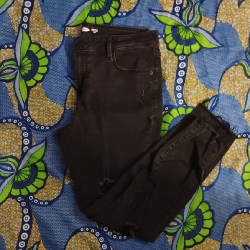 Old Navy Rockstar Super Skinny Distressed Ankle Jeans Black Size 12